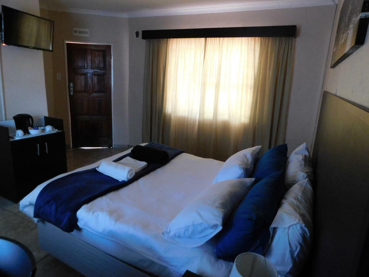 Savannah Guest House 폴로콰네 외부 사진
